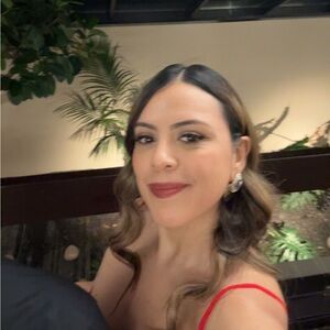 Meet your Posher, Bonnie